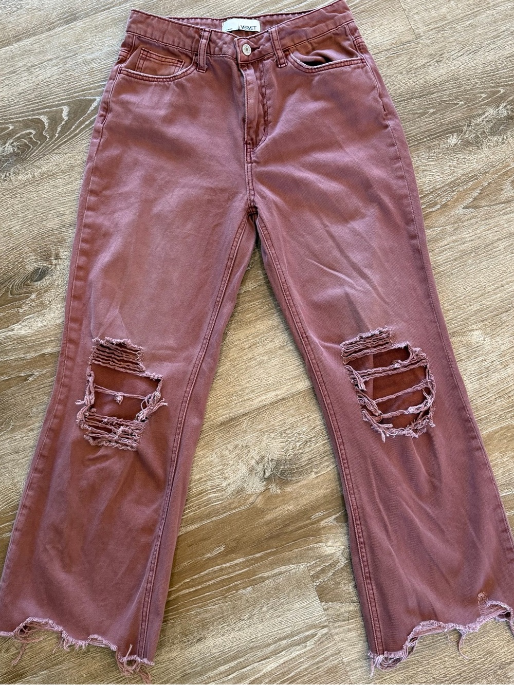 VERVET BY FLYING MONKEY Vintage High Rise Cropped Ripped Flare Jeans in Russet